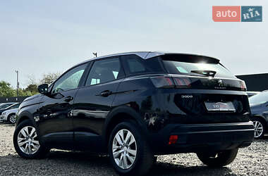 Позашляховик / Кросовер Peugeot 3008 2021 в 