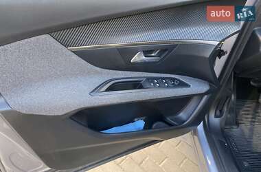 Внедорожник / Кроссовер Peugeot 3008 2020 в 