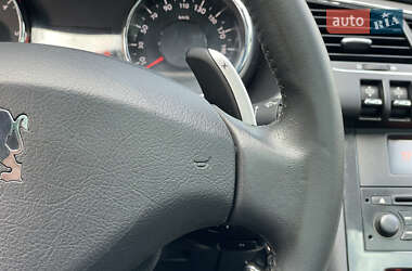 Внедорожник / Кроссовер Peugeot 3008 2011 в 