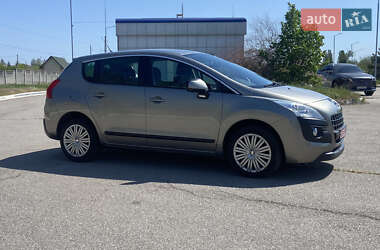 Позашляховик / Кросовер Peugeot 3008 2010 в 