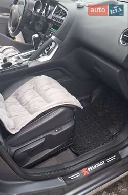 Позашляховик / Кросовер Peugeot 3008 2011 в 