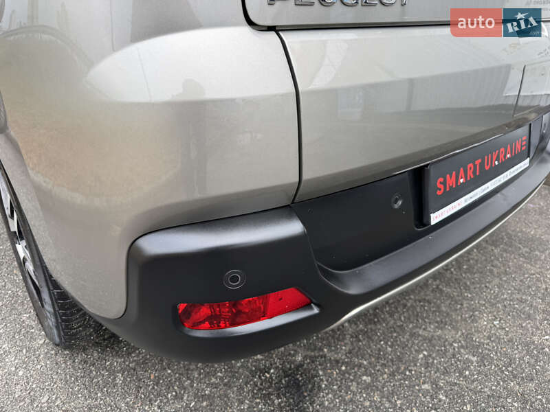 Внедорожник / Кроссовер Peugeot 3008 2012 в Киеве