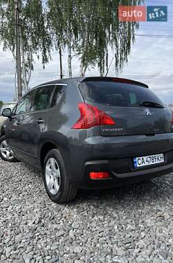 Позашляховик / Кросовер Peugeot 3008 2012 в 