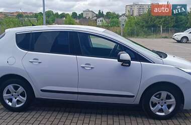 Позашляховик / Кросовер Peugeot 3008 2013 в 