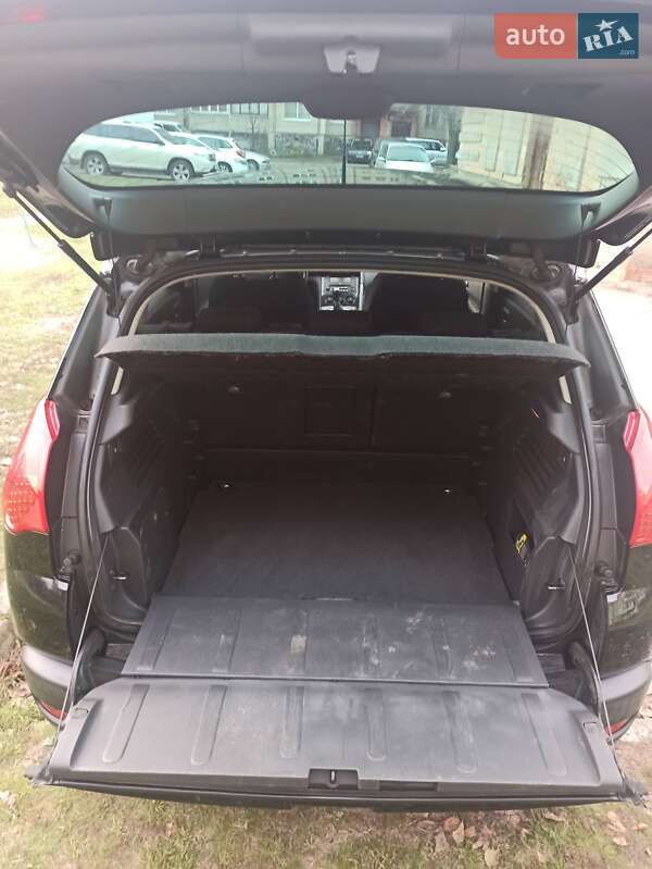 Позашляховик / Кросовер Peugeot 3008 2009 в Полтаві