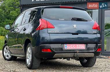 Позашляховик / Кросовер Peugeot 3008 2011 в 