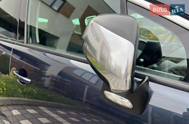 Внедорожник / Кроссовер Peugeot 3008 2015 в 