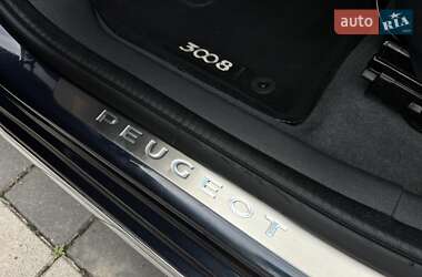 Внедорожник / Кроссовер Peugeot 3008 2015 в 