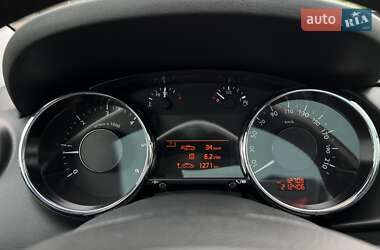 Внедорожник / Кроссовер Peugeot 3008 2015 в 