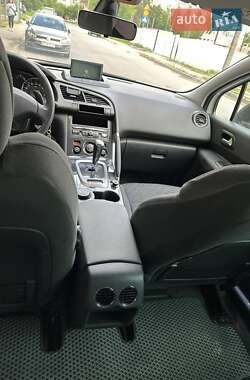 Позашляховик / Кросовер Peugeot 3008 2014 в 