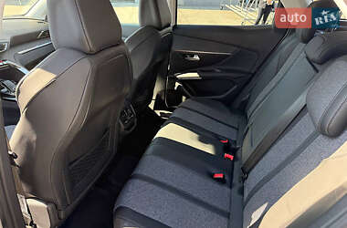 Позашляховик / Кросовер Peugeot 3008 2019 в 