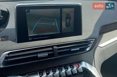Внедорожник / Кроссовер Peugeot 3008 2019 в 