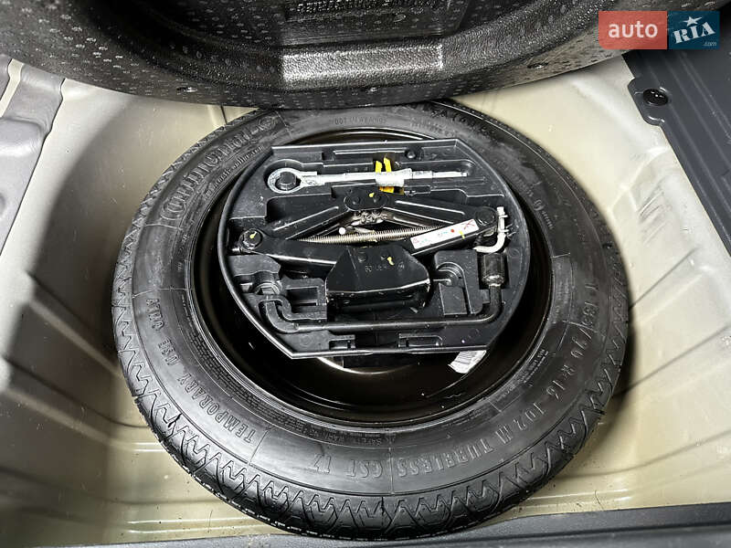 Позашляховик / Кросовер Peugeot 3008 2014 в Стрию