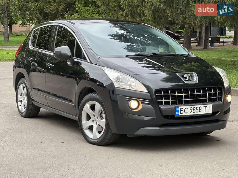 Позашляховик / Кросовер Peugeot 3008 2012 в 