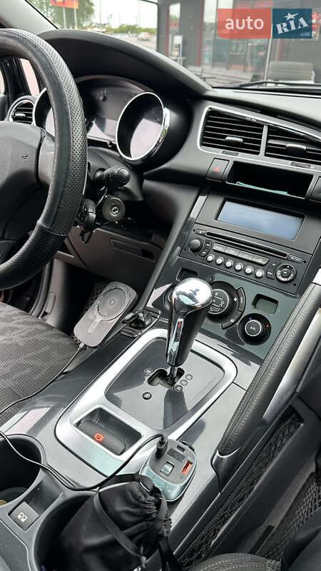 Позашляховик / Кросовер Peugeot 3008 2011 в Рівному