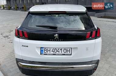 Позашляховик / Кросовер Peugeot 3008 2018 в 