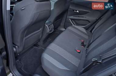 Позашляховик / Кросовер Peugeot 3008 2020 в 