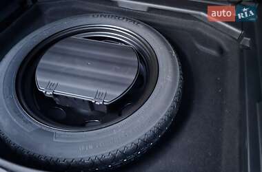 Позашляховик / Кросовер Peugeot 3008 2020 в 