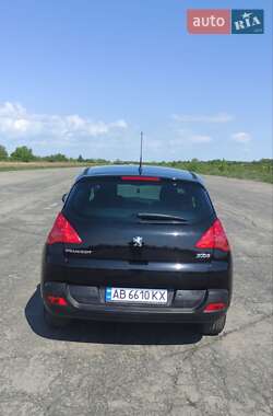 Позашляховик / Кросовер Peugeot 3008 2011 в 