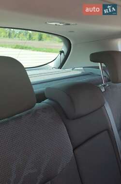 Позашляховик / Кросовер Peugeot 3008 2011 в 