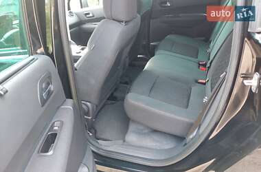 Позашляховик / Кросовер Peugeot 3008 2014 в 