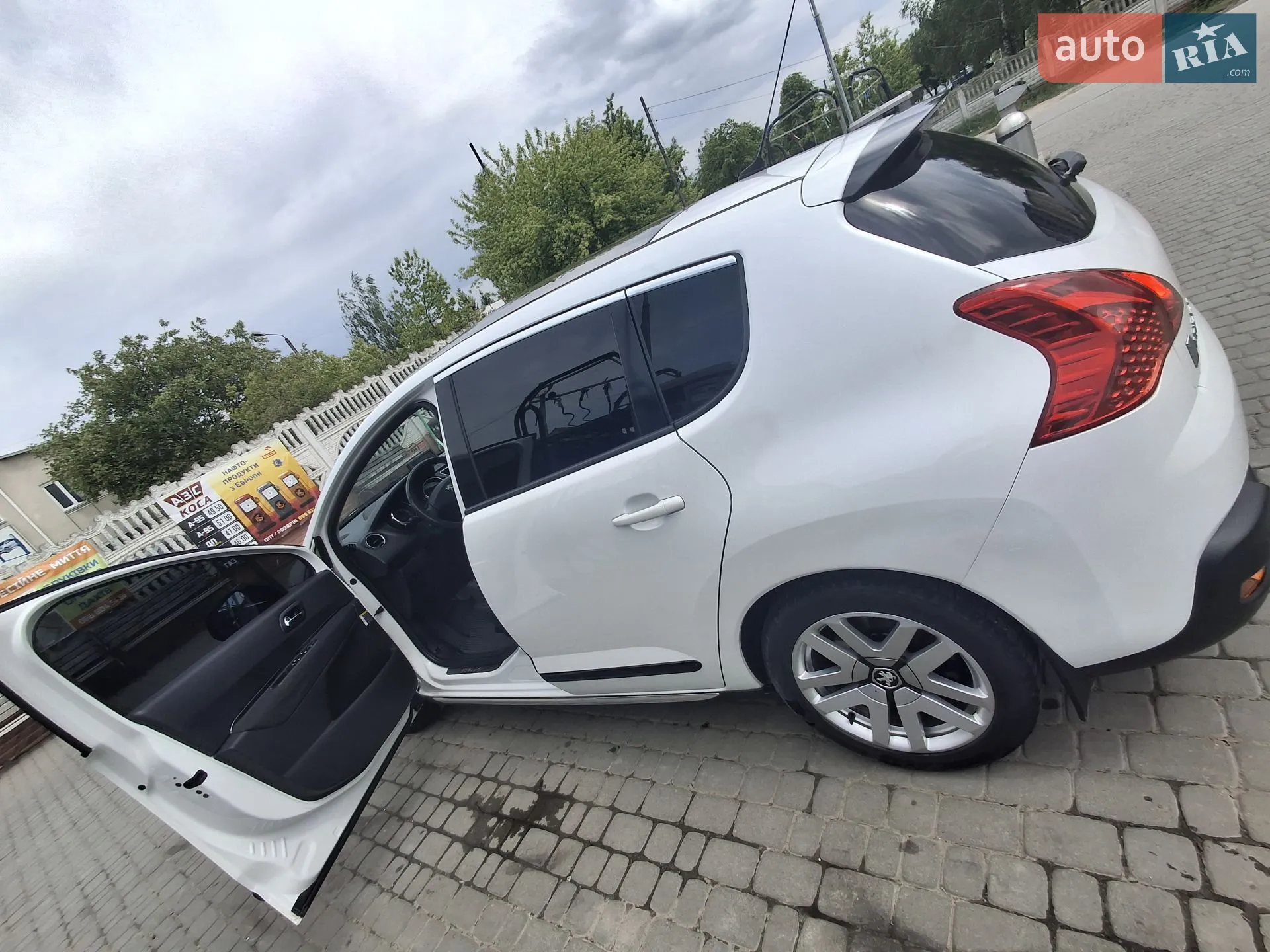 2012 Peugeot 3008 - мініатюра 21