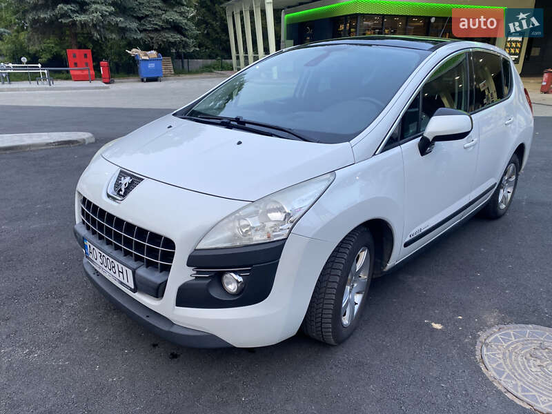 Внедорожник / Кроссовер Peugeot 3008 2012 в 