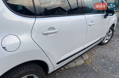 Внедорожник / Кроссовер Peugeot 3008 2012 в 