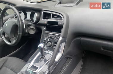 Внедорожник / Кроссовер Peugeot 3008 2012 в 