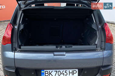 Позашляховик / Кросовер Peugeot 3008 2011 в 