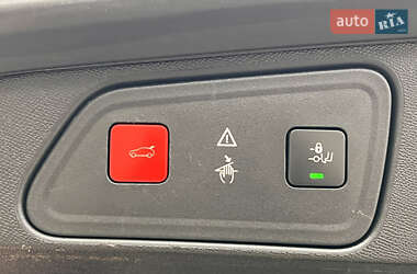 Внедорожник / Кроссовер Peugeot 3008 2019 в 