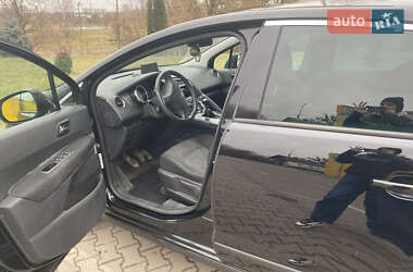 Позашляховик / Кросовер Peugeot 3008 2010 в 