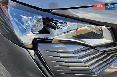 Внедорожник / Кроссовер Peugeot 3008 2021 в 