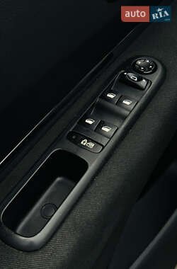 Внедорожник / Кроссовер Peugeot 3008 2010 в Черновцах