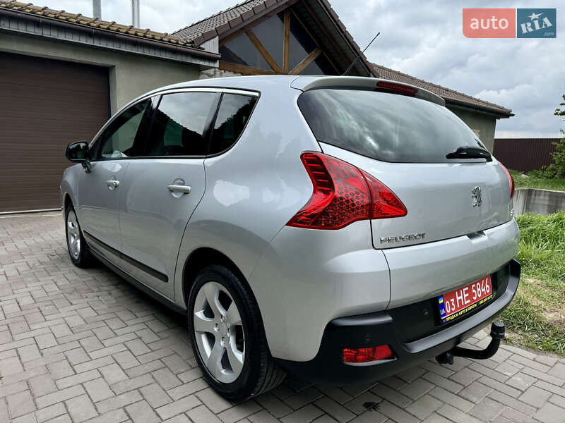 Позашляховик / Кросовер Peugeot 3008 2011 в Луцьку