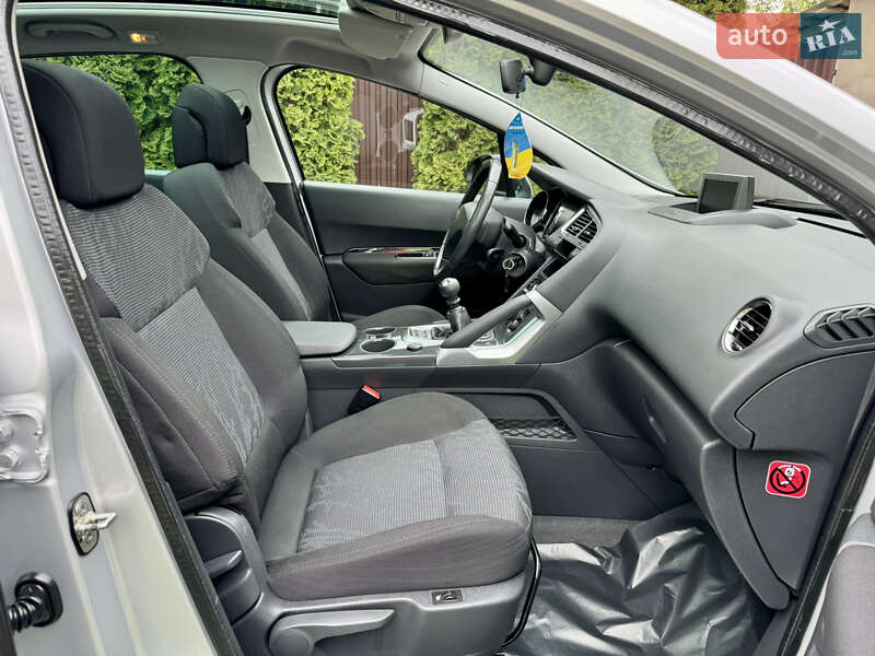 Позашляховик / Кросовер Peugeot 3008 2011 в Луцьку