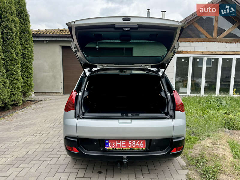 Позашляховик / Кросовер Peugeot 3008 2011 в Луцьку