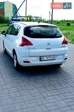 Позашляховик / Кросовер Peugeot 3008 2010 в 