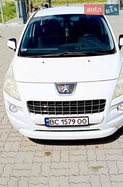 Позашляховик / Кросовер Peugeot 3008 2010 в 