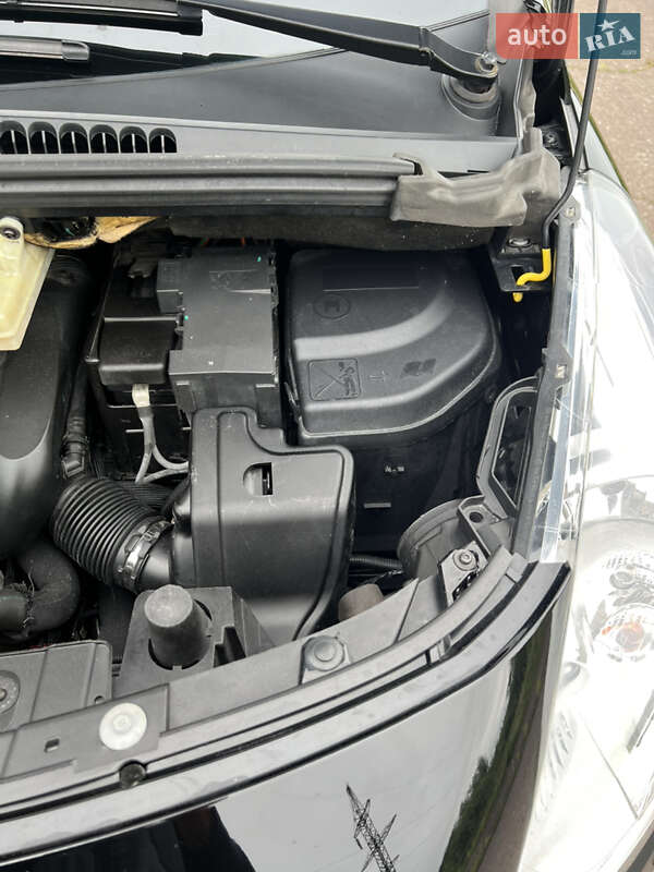 Внедорожник / Кроссовер Peugeot 3008 2011 в Калуше фото 35 Внедорожник / Кроссовер Peugeot 3008 2011 в Калуше