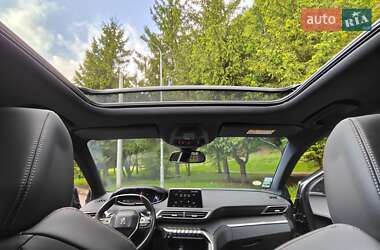 Внедорожник / Кроссовер Peugeot 3008 2018 в 