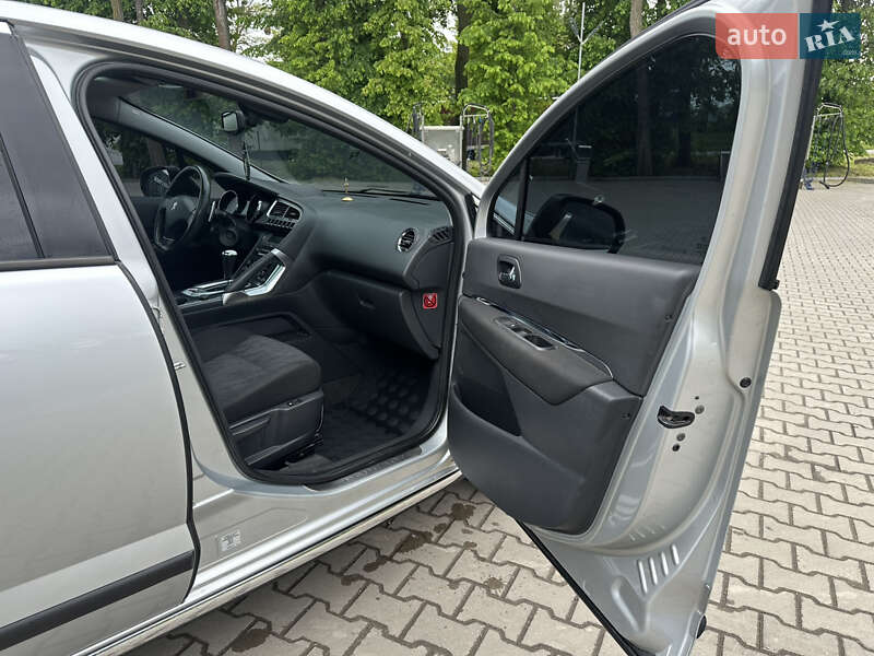 Позашляховик / Кросовер Peugeot 3008 2009 в Львові