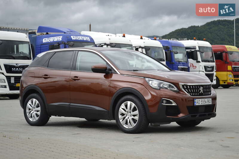 Позашляховик / Кросовер Peugeot 3008 2017 в Хусті