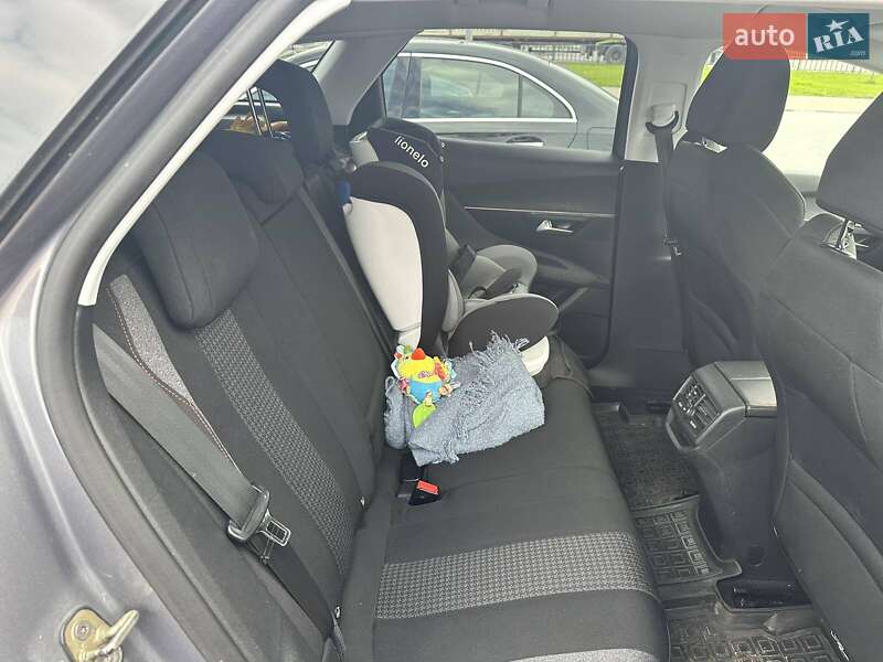 Позашляховик / Кросовер Peugeot 3008 2016 в Львові