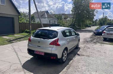 Внедорожник / Кроссовер Peugeot 3008 2011 в 