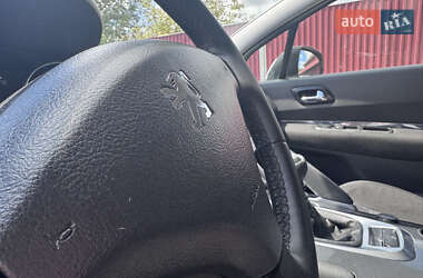 Внедорожник / Кроссовер Peugeot 3008 2011 в 