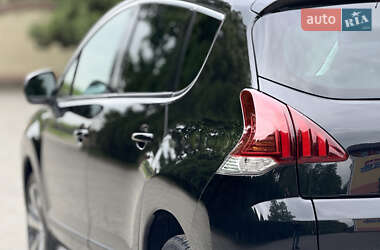 Позашляховик / Кросовер Peugeot 3008 2016 в 