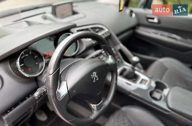 Позашляховик / Кросовер Peugeot 3008 2016 в 
