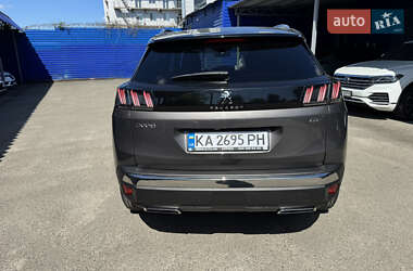Позашляховик / Кросовер Peugeot 3008 2021 в 