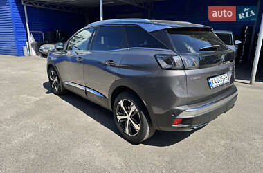Позашляховик / Кросовер Peugeot 3008 2021 в 